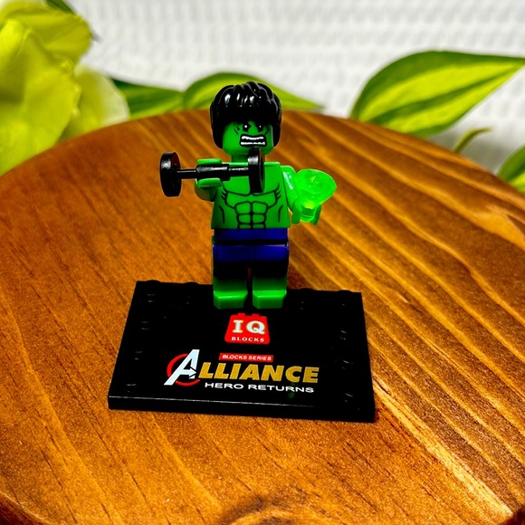 Marvel “HULK” custom
Custom figure that is 100% compatible with LEGO - Picture 1 of 4